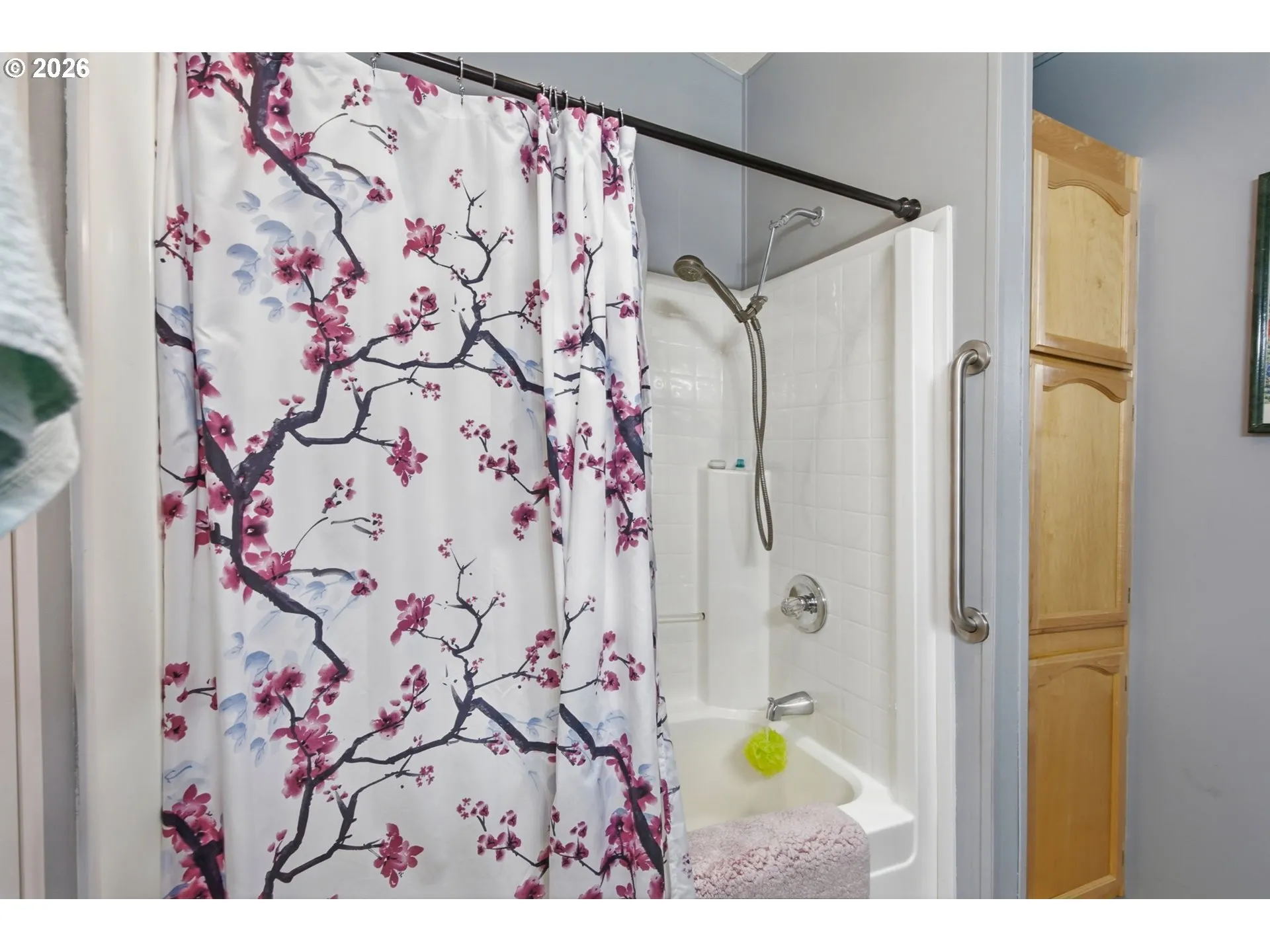 Bathroom-Hall