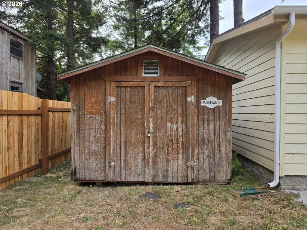 Shed