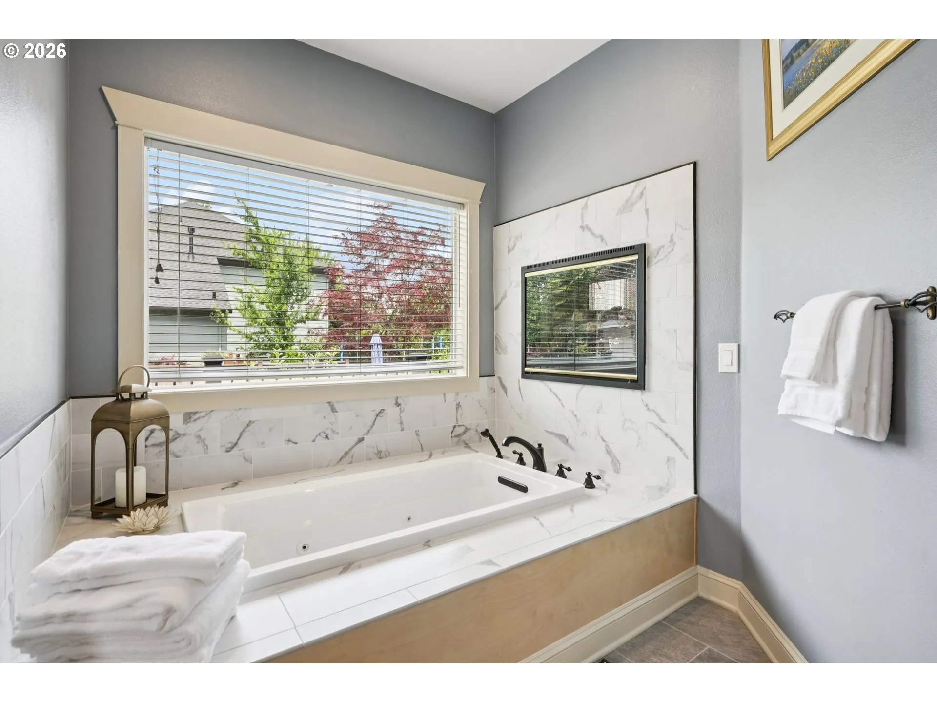 Bathroom, Attached-Garden Tub