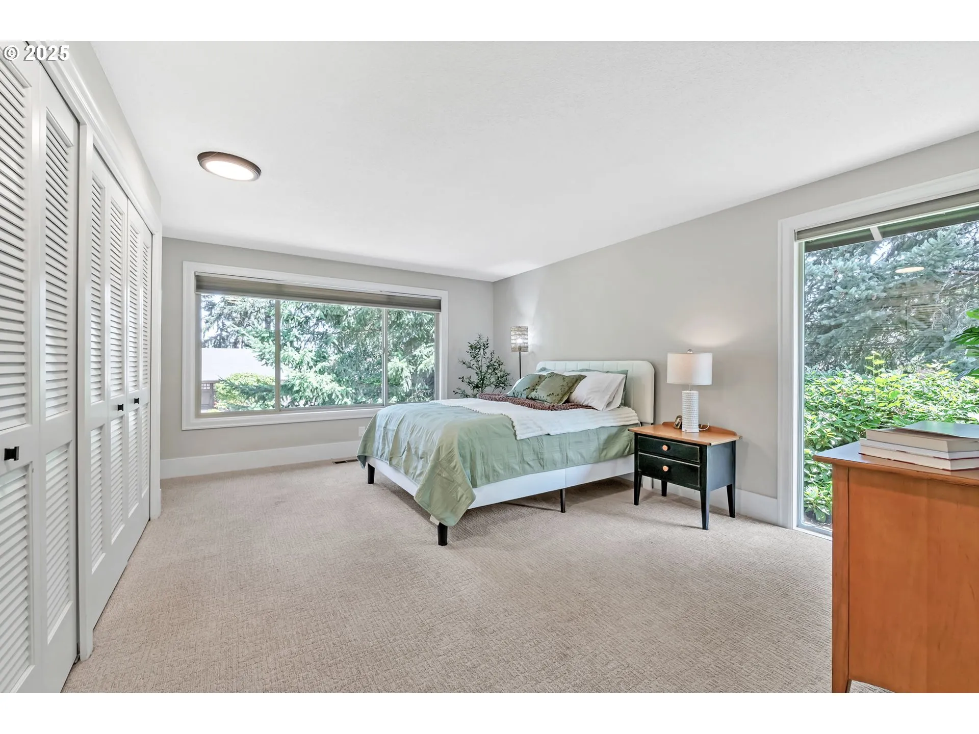 Bedroom, Primary