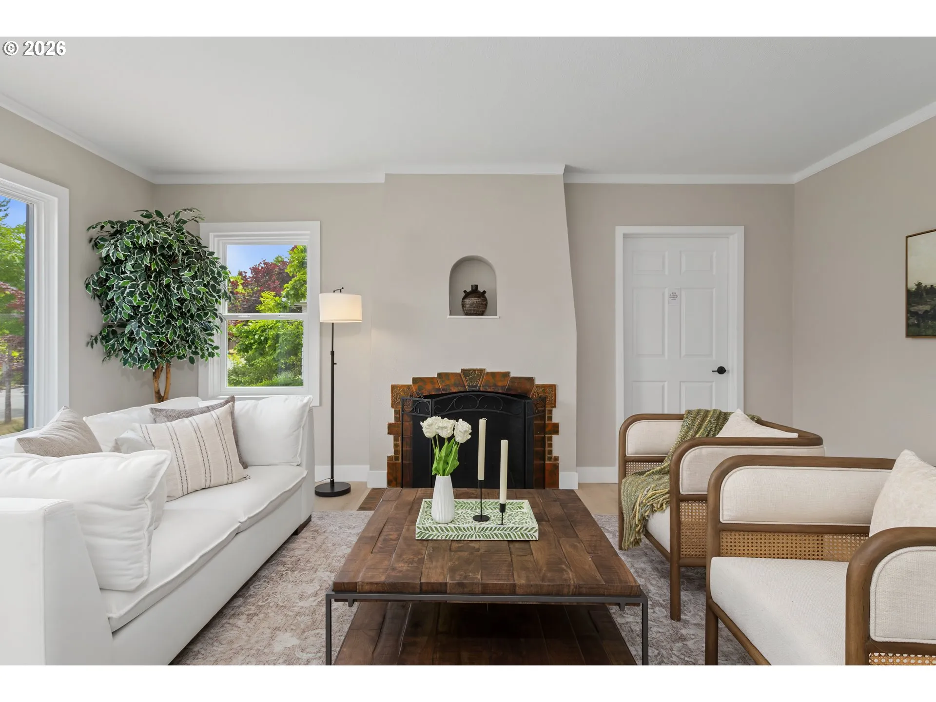 Living Room-Fireplace