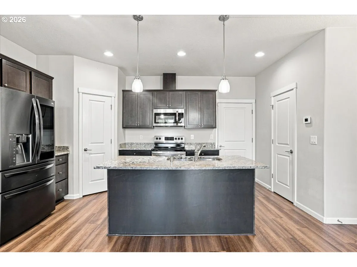 Kitchen-Island