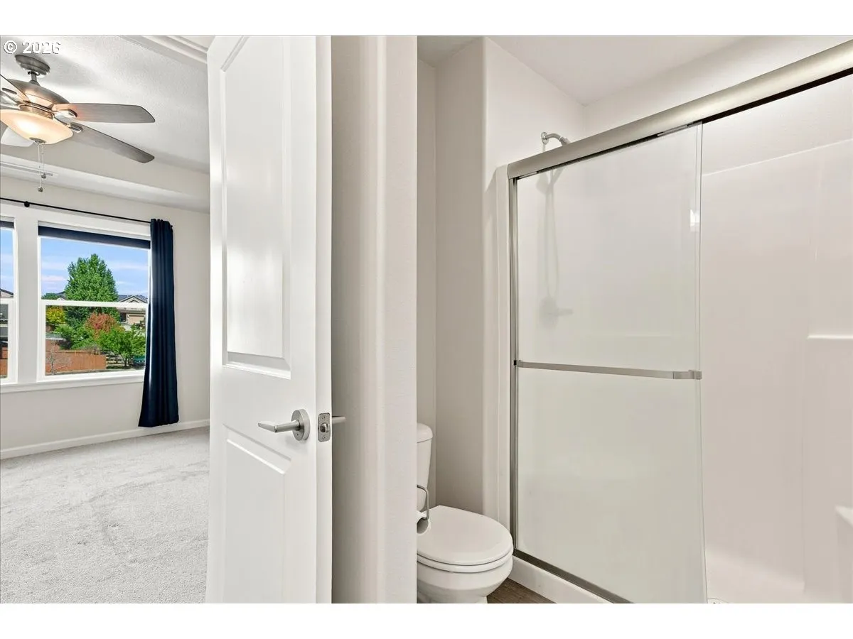 Bathroom-Walk in Shower