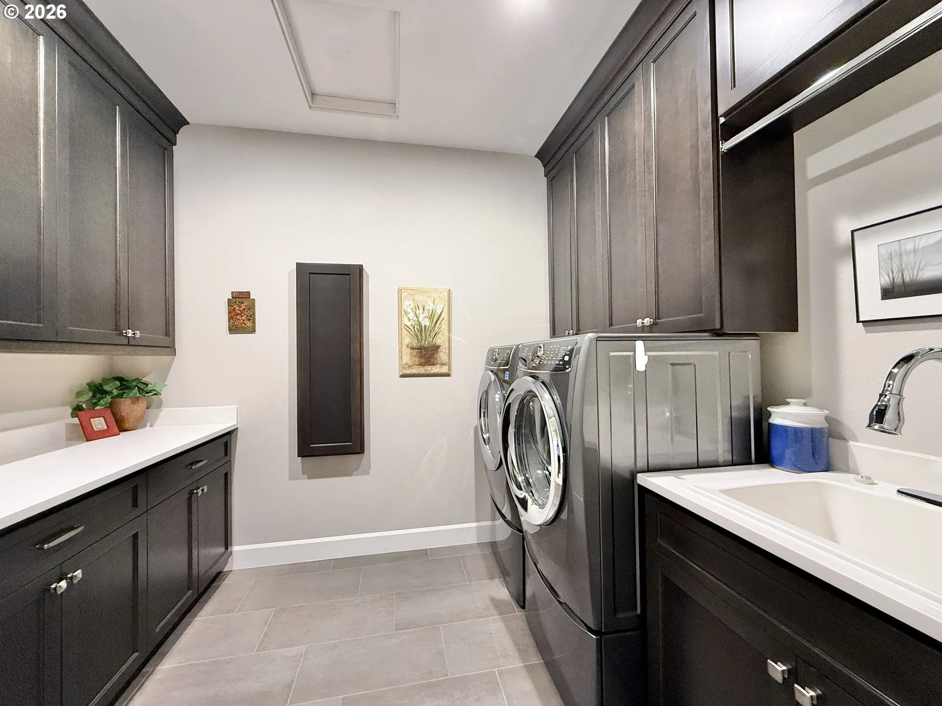 Laundry-Upper