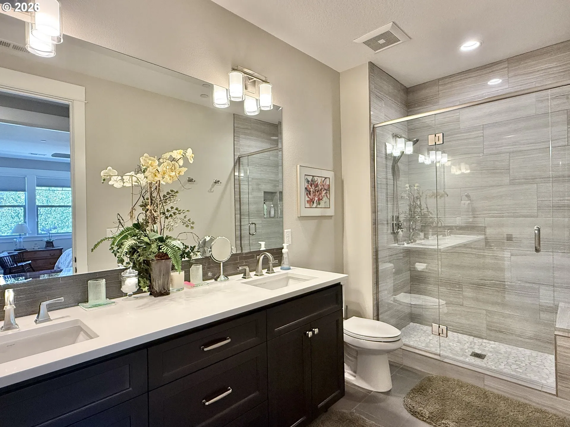 Bathroom-Upper