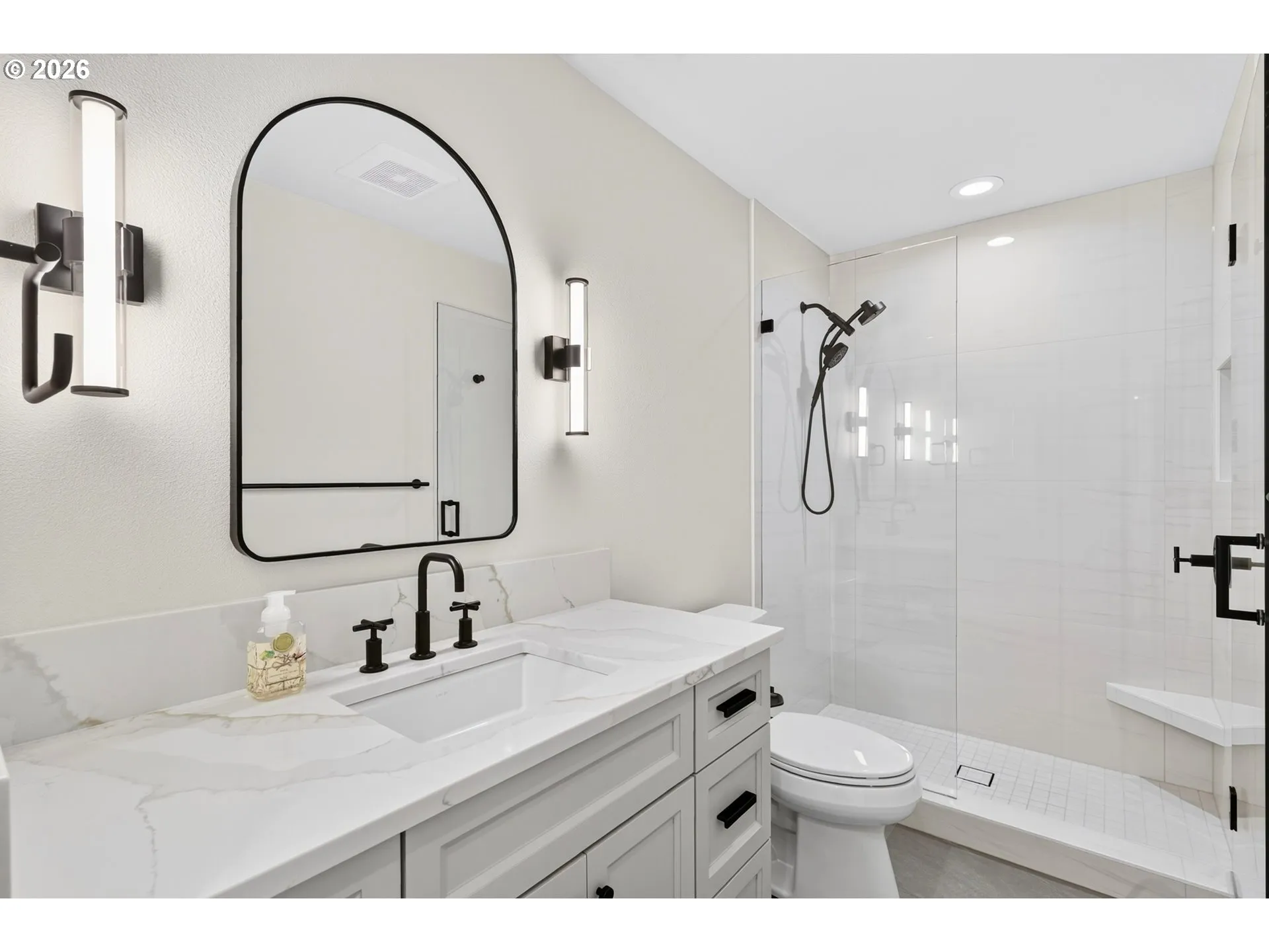 Bathroom-Upper