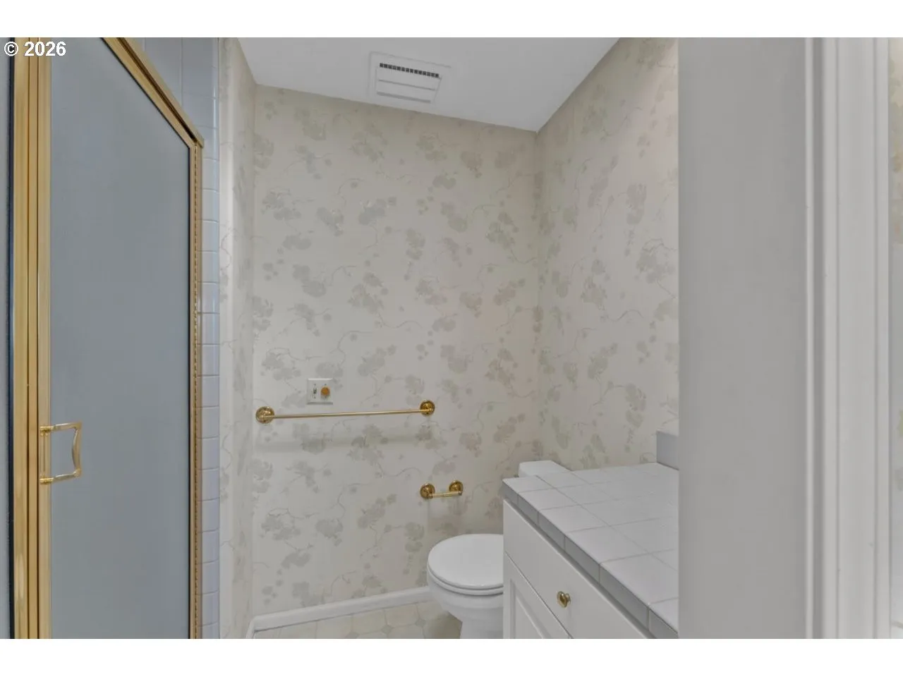 Primary Bedroom-Attached Bathroom