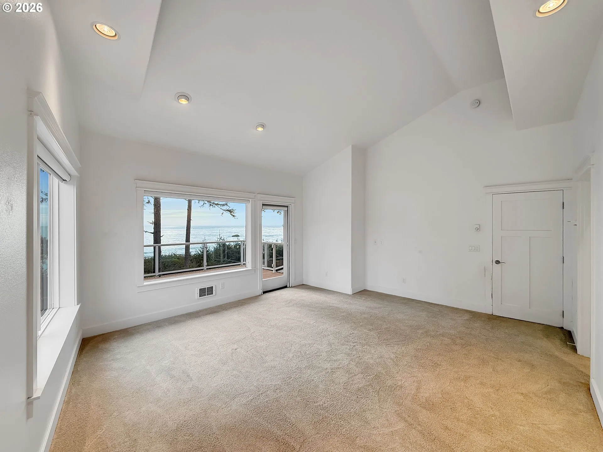 Bedroom, Primary