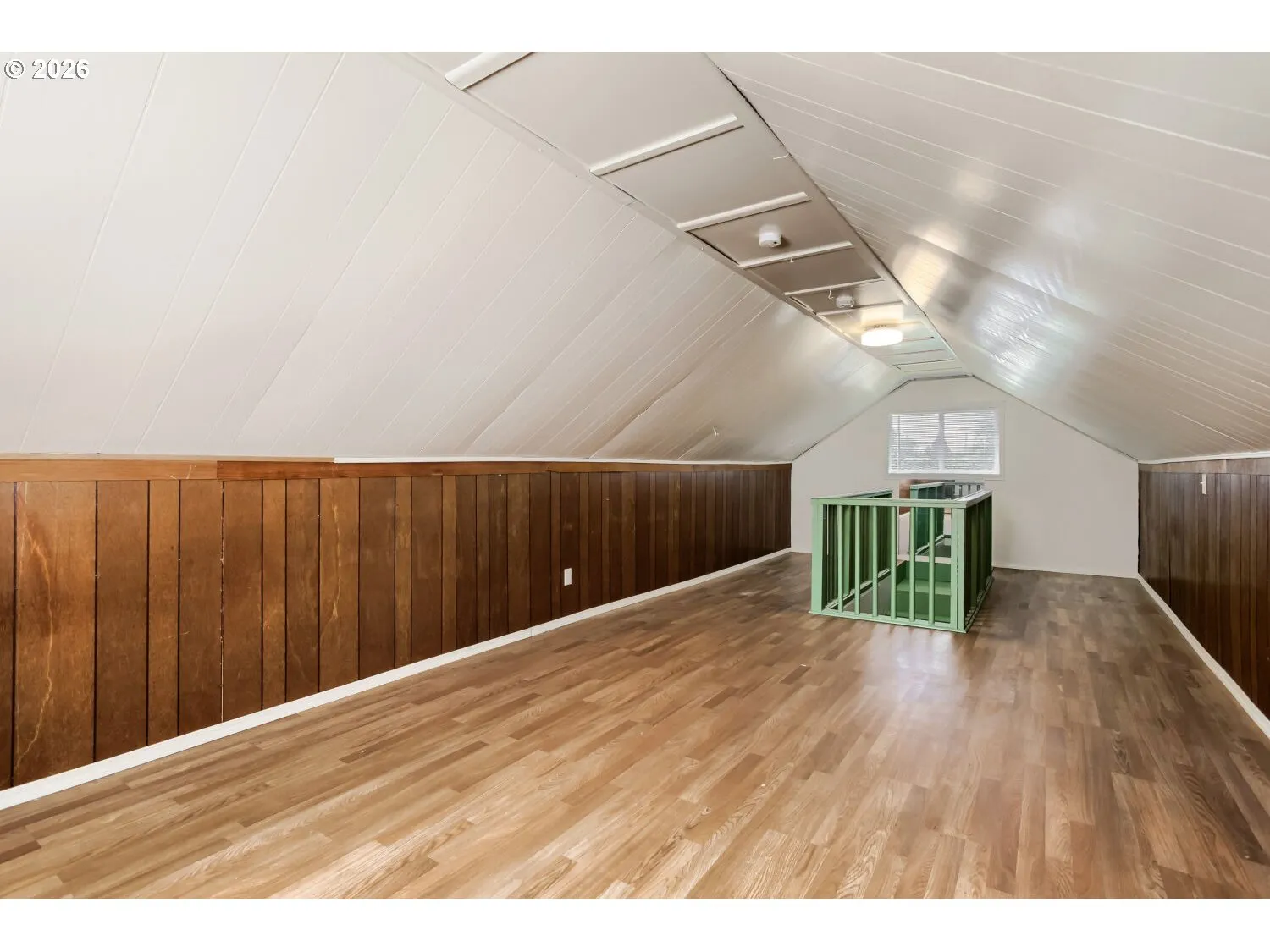 Bonus Room-Upper