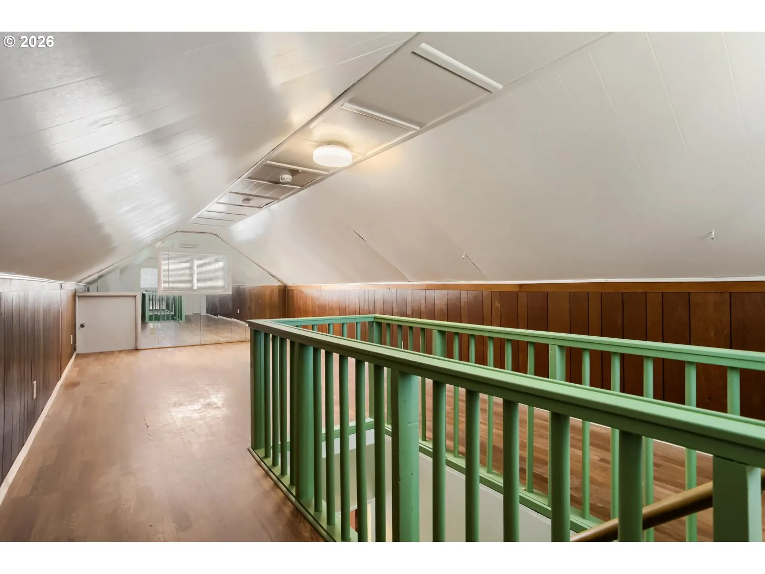 Bonus Room-Upper