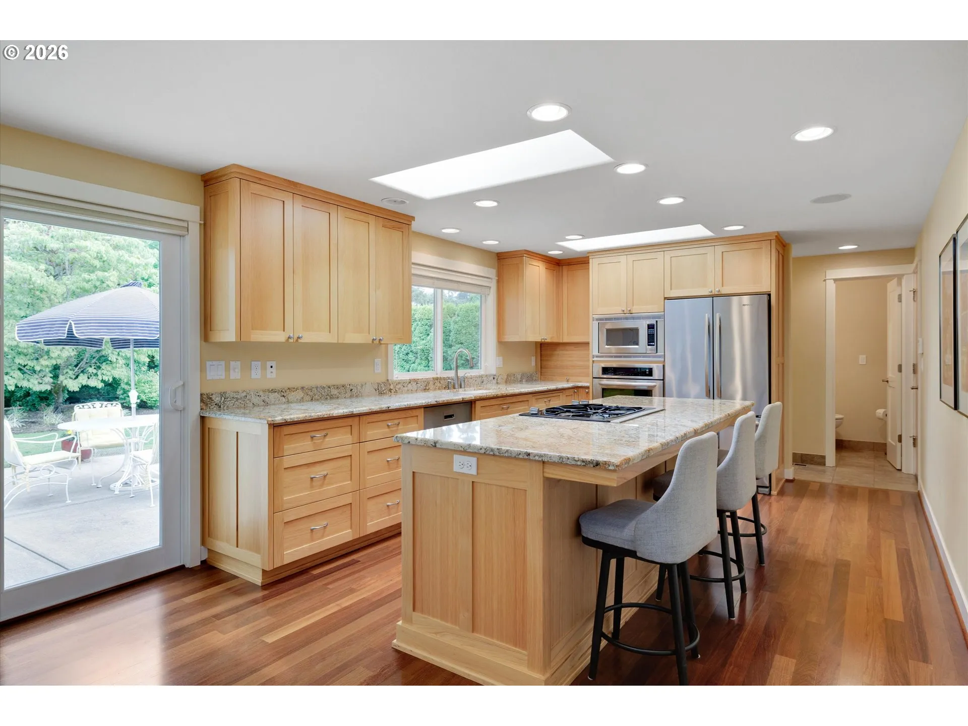 Kitchen-Cooking Island