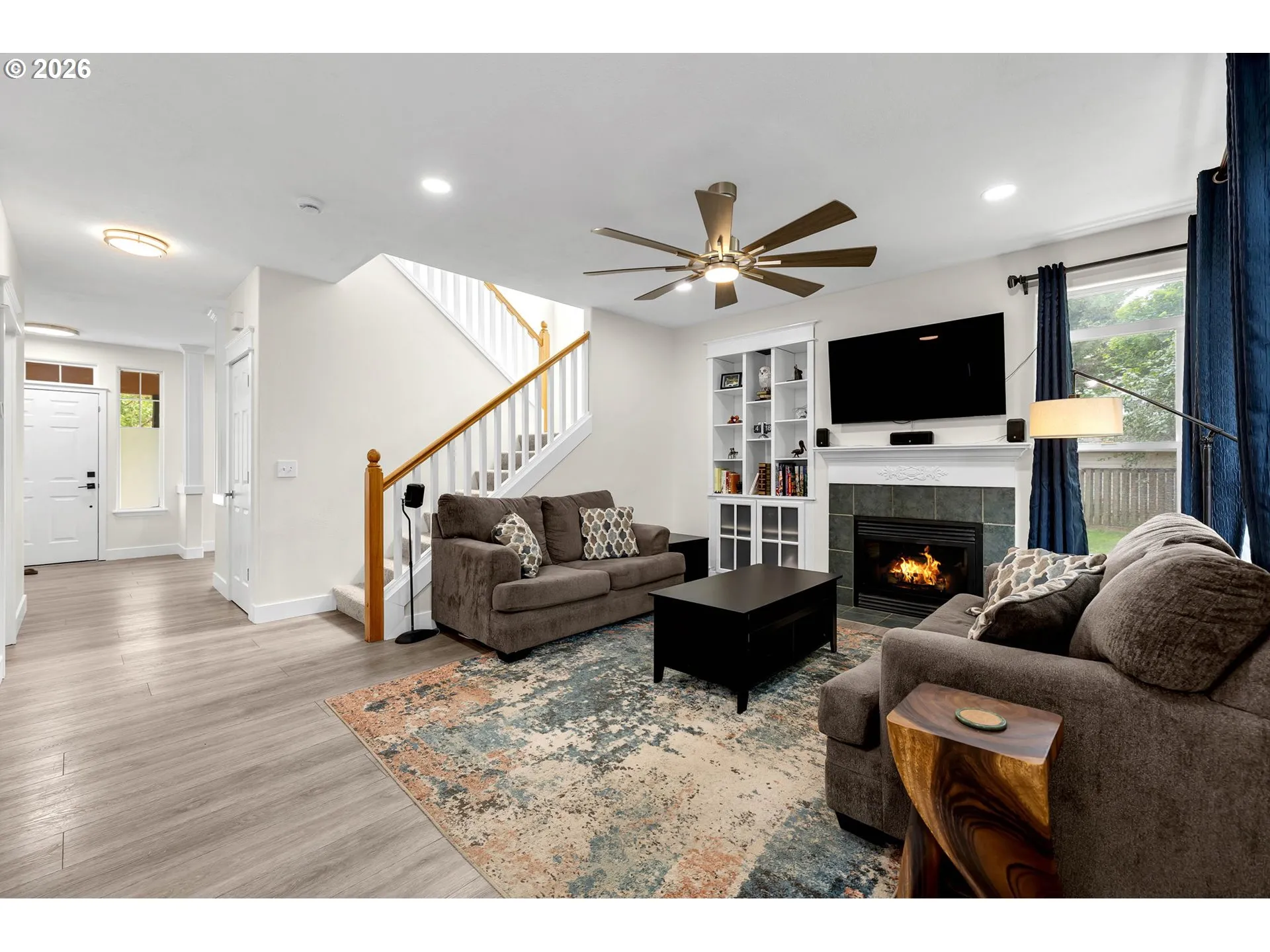 Living Room-Fireplace