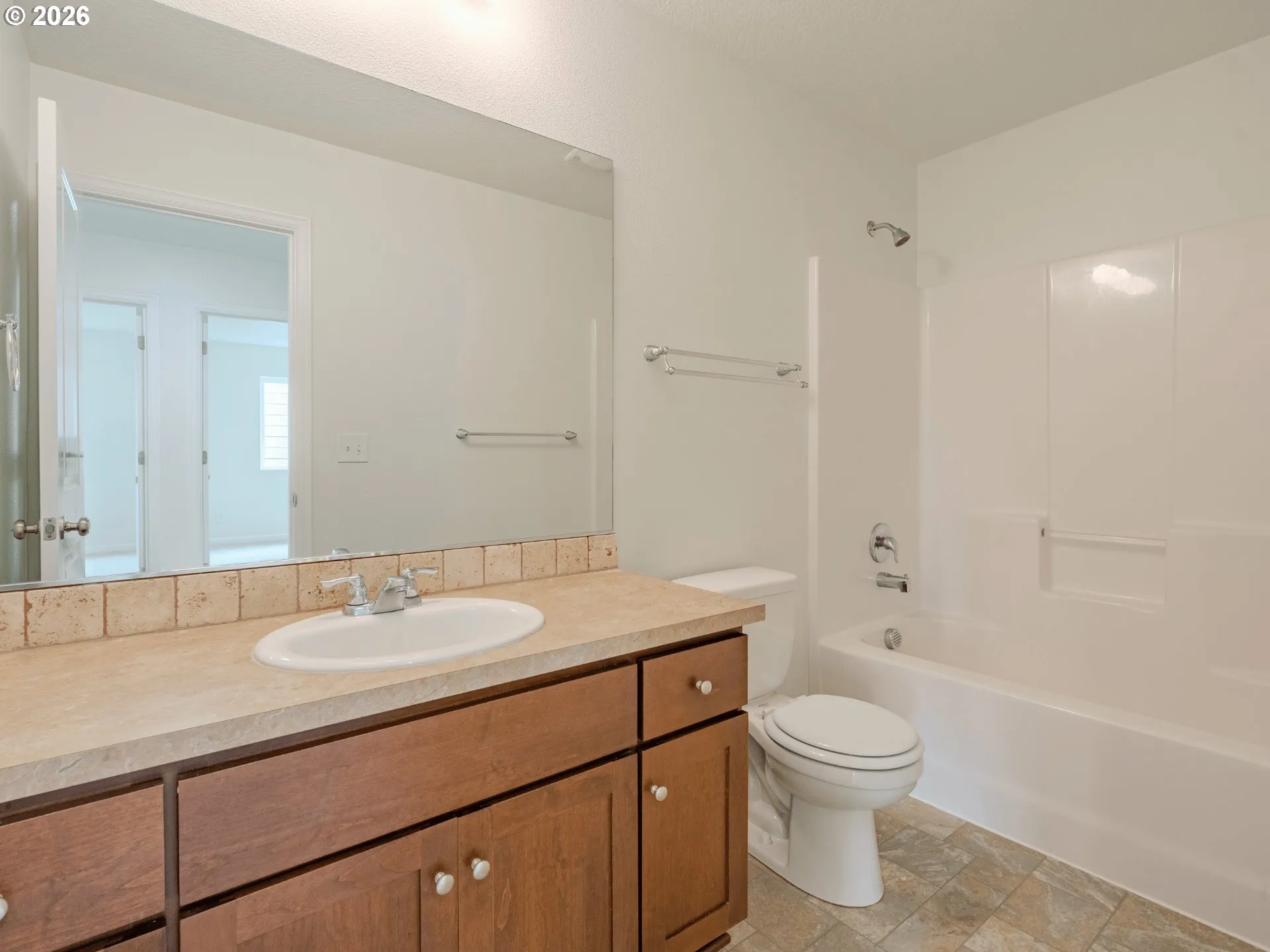 Bathroom-Upper