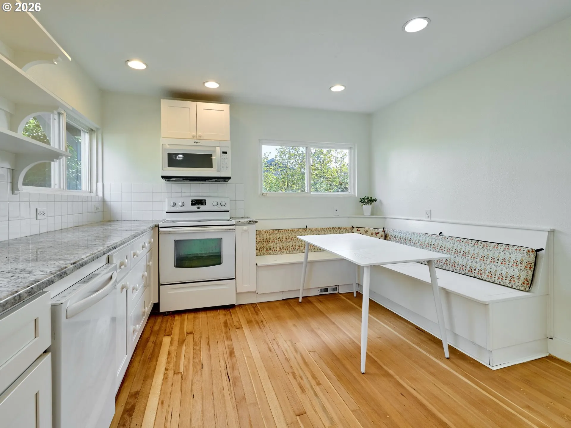 Kitchen/Nook-Eating Area