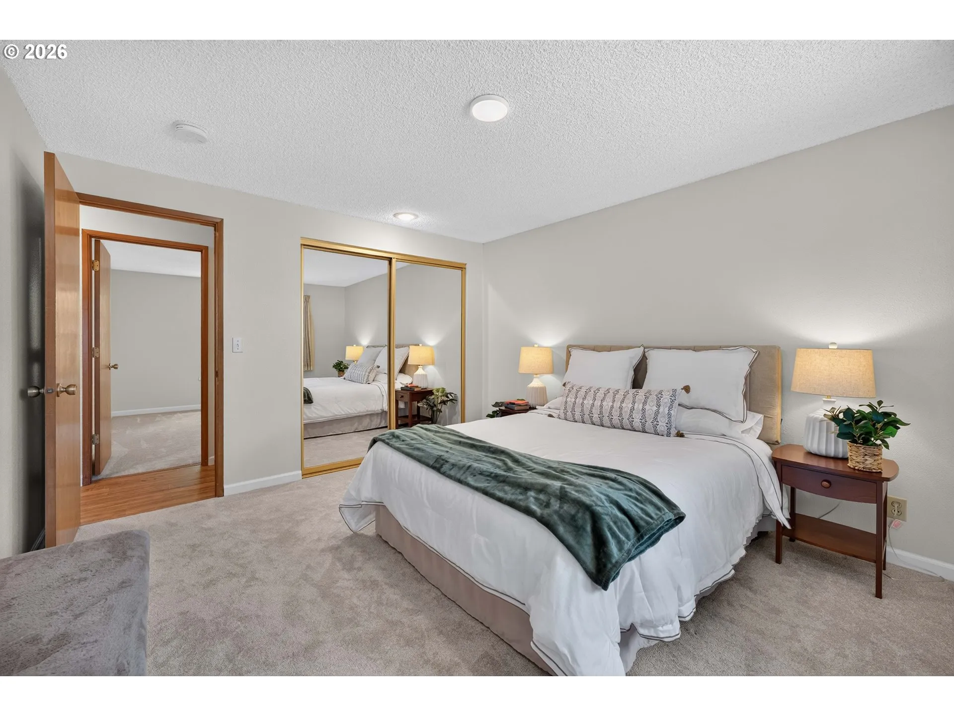 Bedroom, Primary