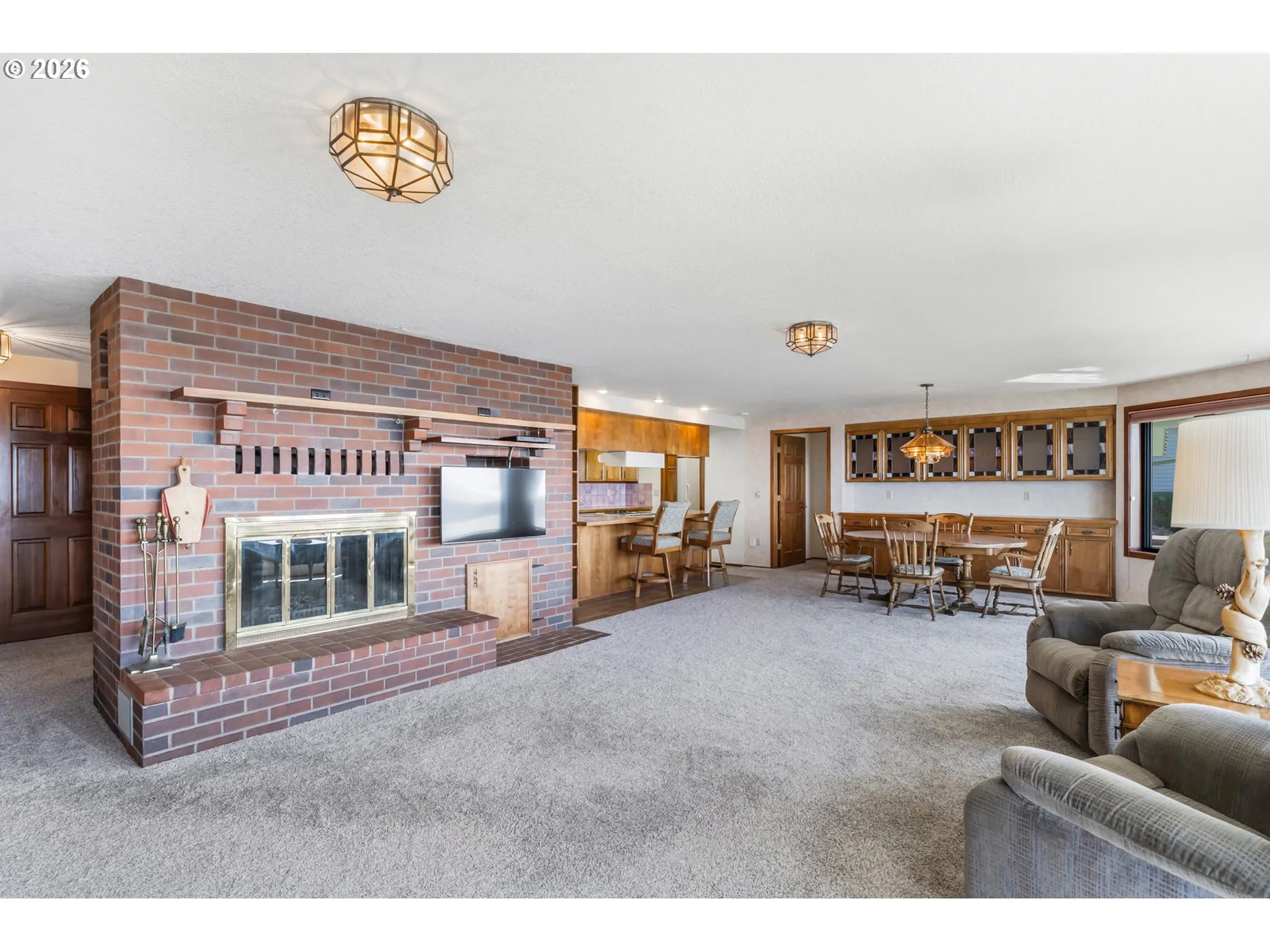 Living Room-Fireplace