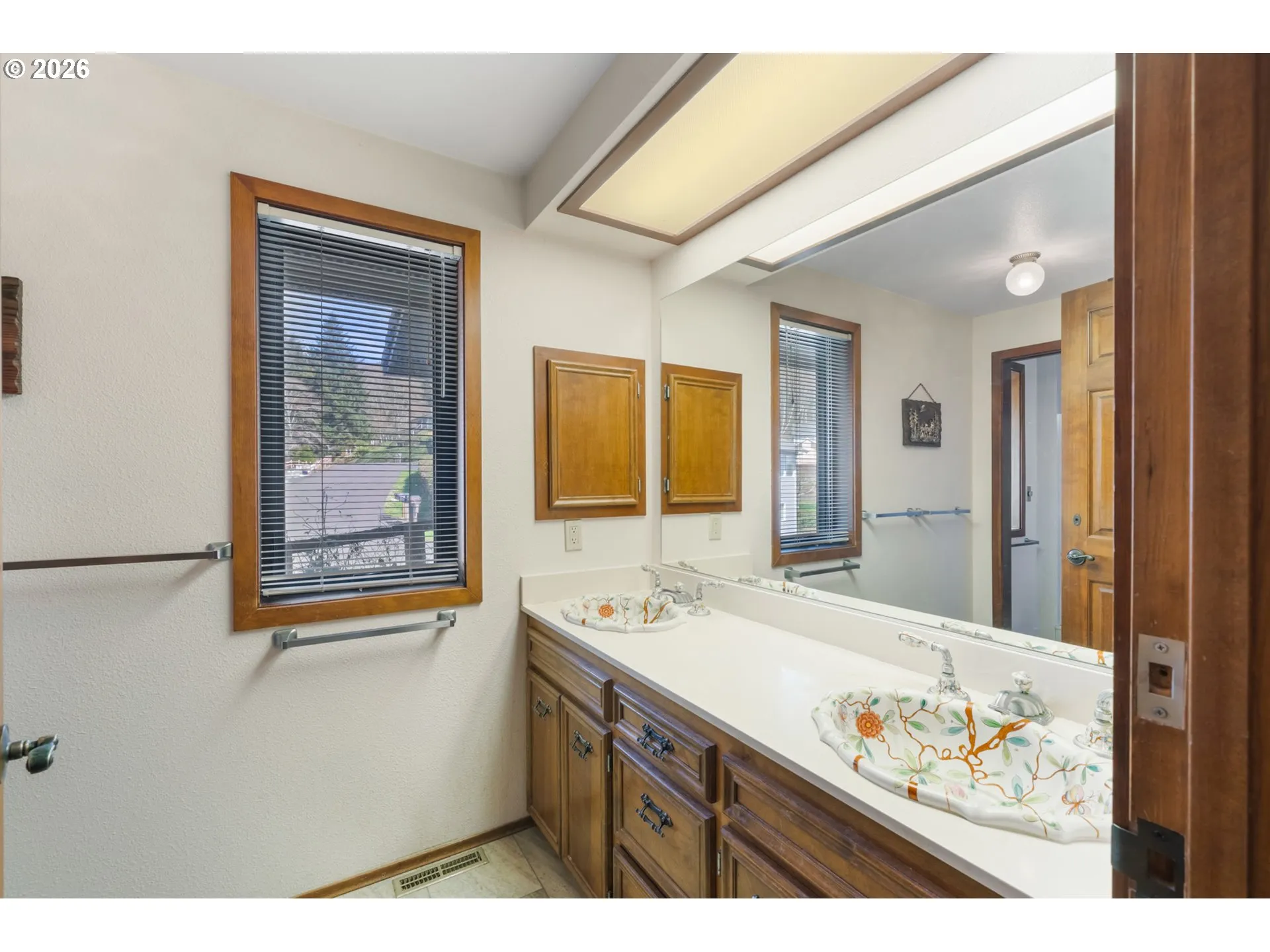 Bathroom, Attached