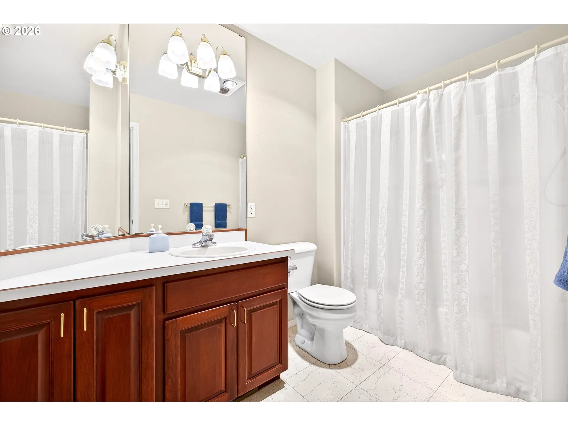 Bathroom-Hall