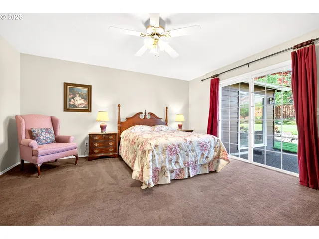 Bedroom, Primary-Ceiling Fan