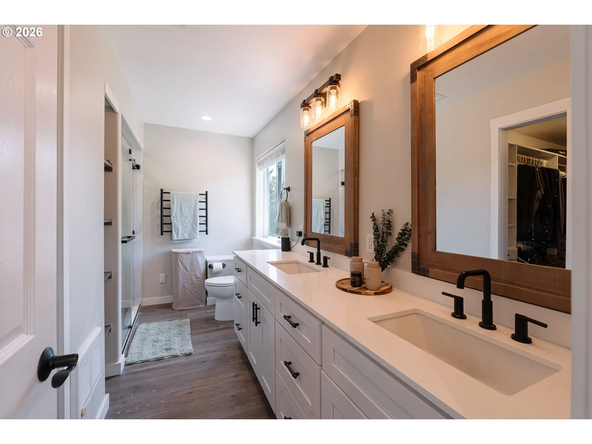 Bathroom, Attached-Double Sinks
