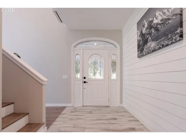 Entrance/Foyer