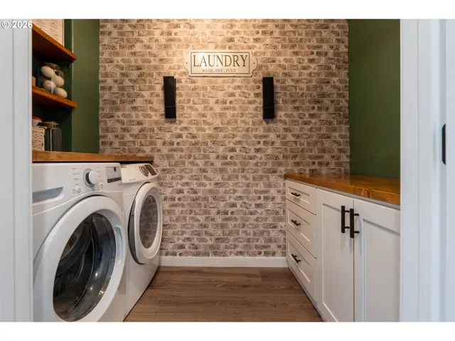 Laundry-Upper