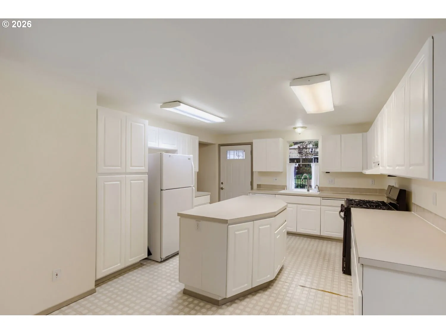 Kitchen-Island