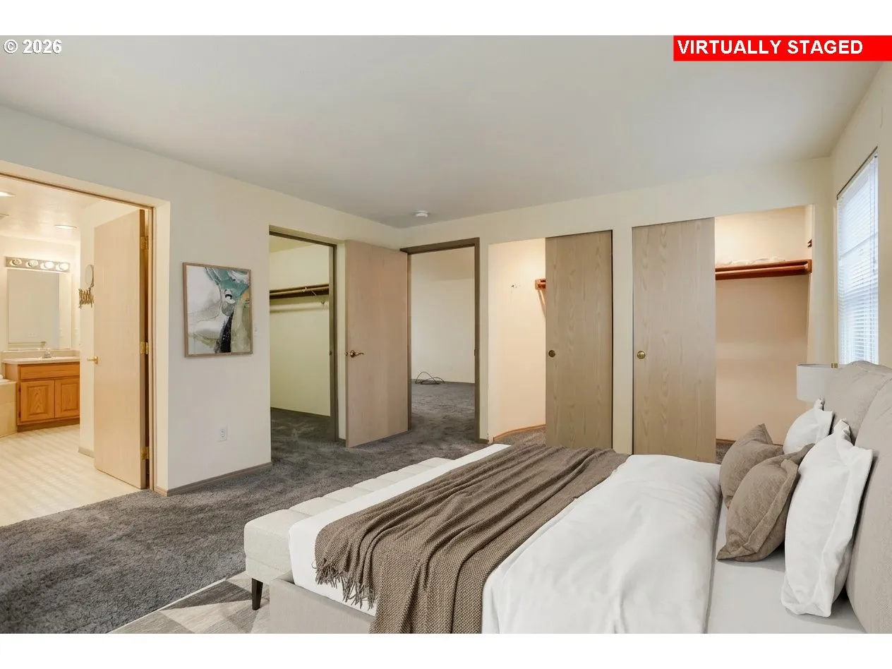 Owner's Suite Bedroom-Walk-In Closet