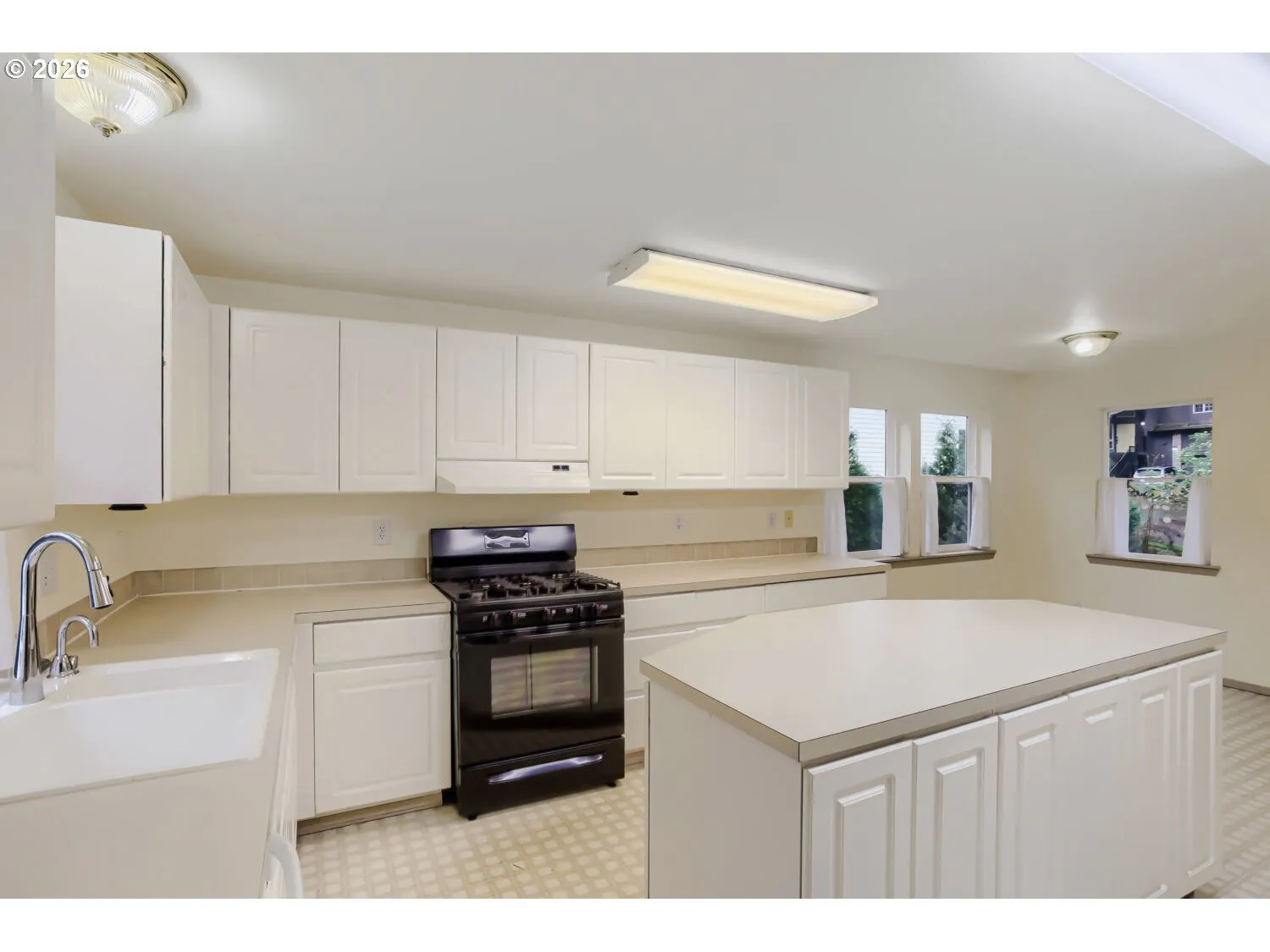 Kitchen-Island