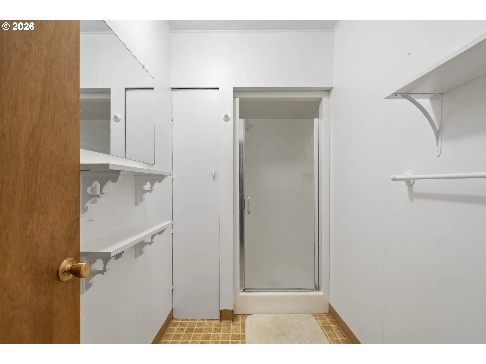 Bathroom-Walk in Shower