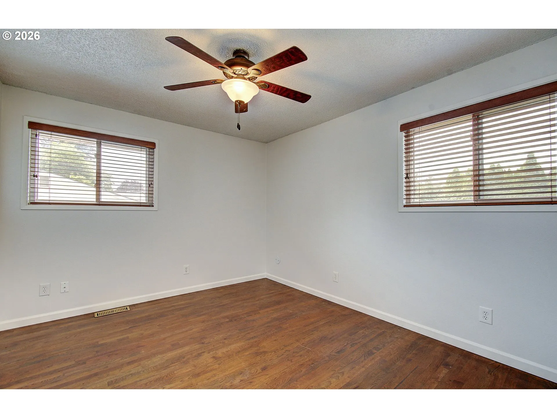 Bedroom-Upper