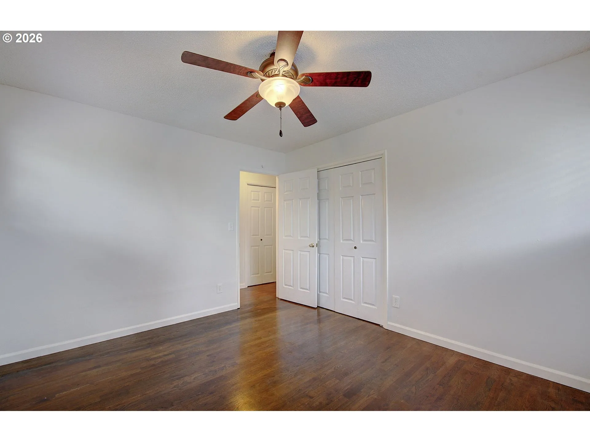 Bedroom-Upper