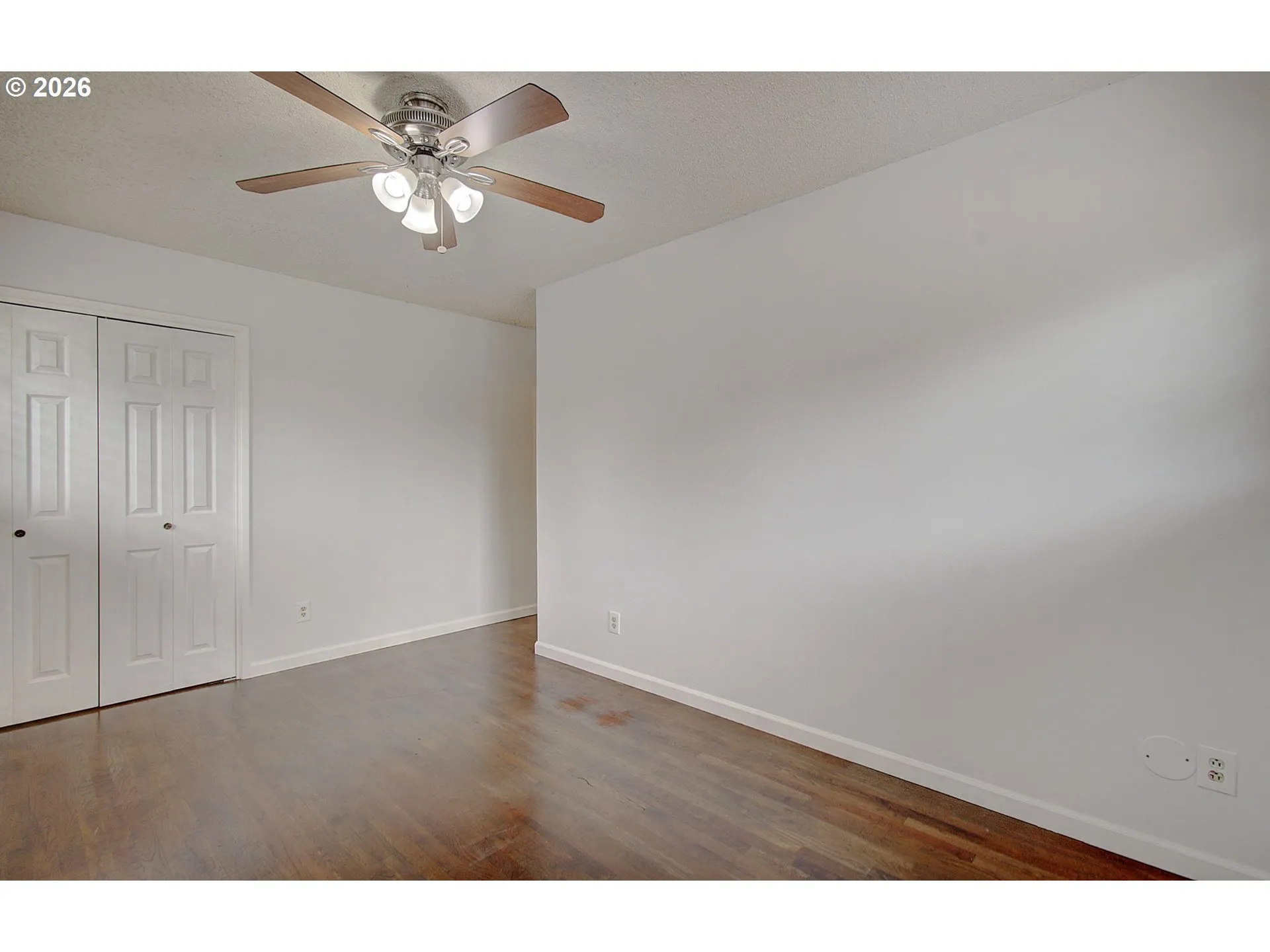 Bedroom-Upper