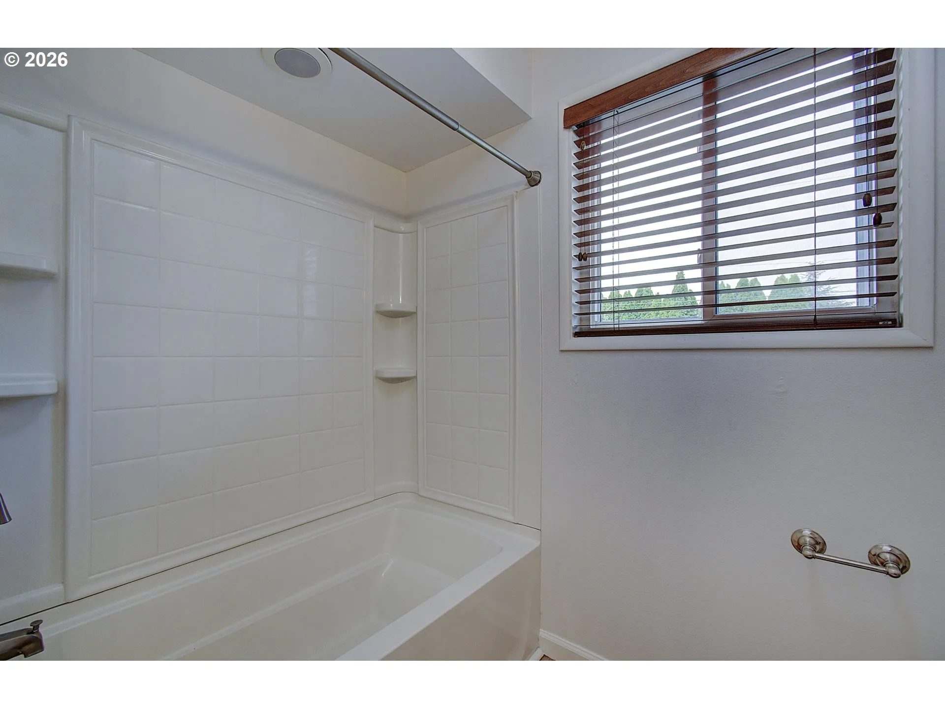 Bathroom-Upper