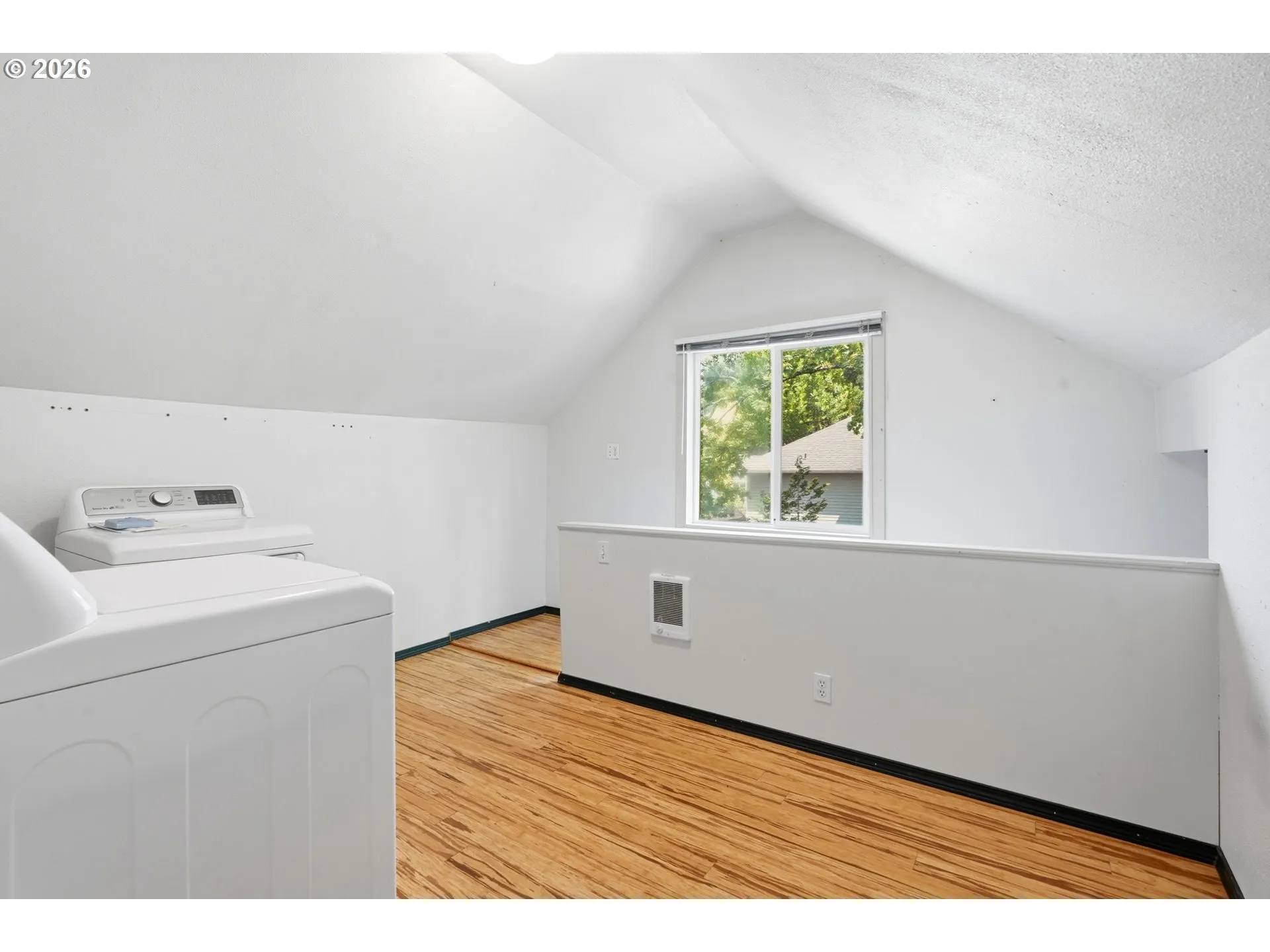 Laundry-Upper