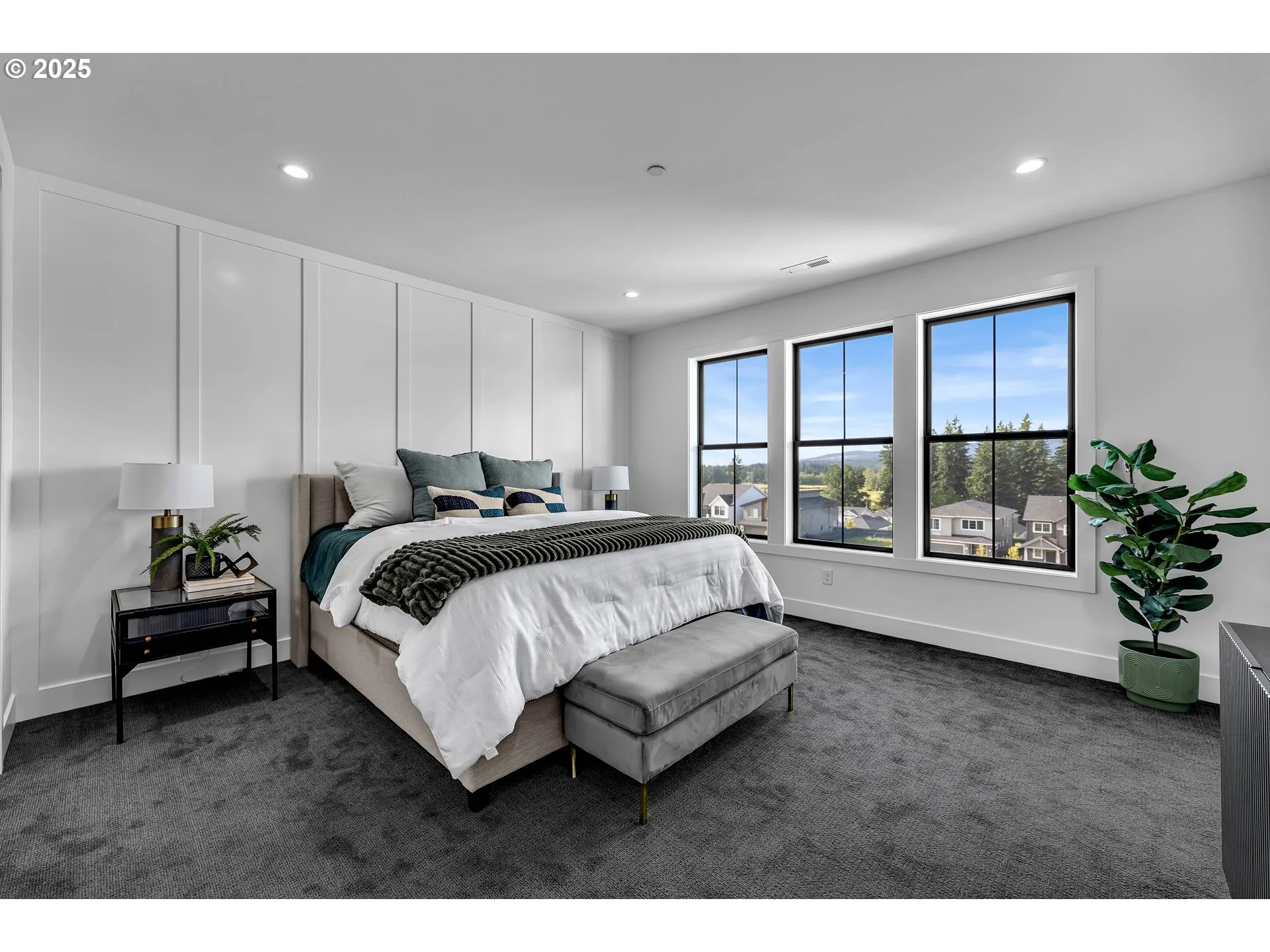Bedroom, Owner's Suite-Upper