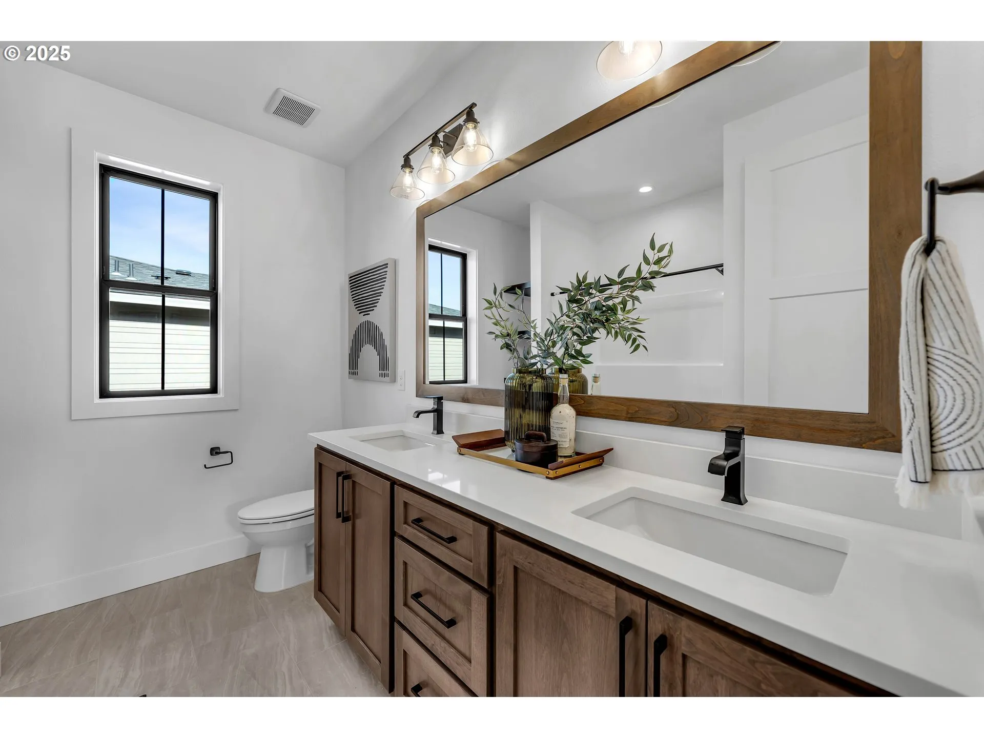 Bathroom-Upper