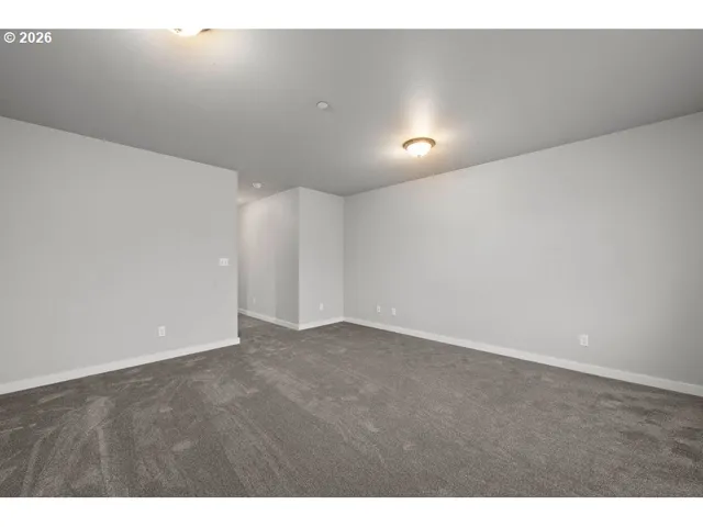Bedroom, Primary