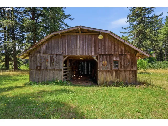 Barn