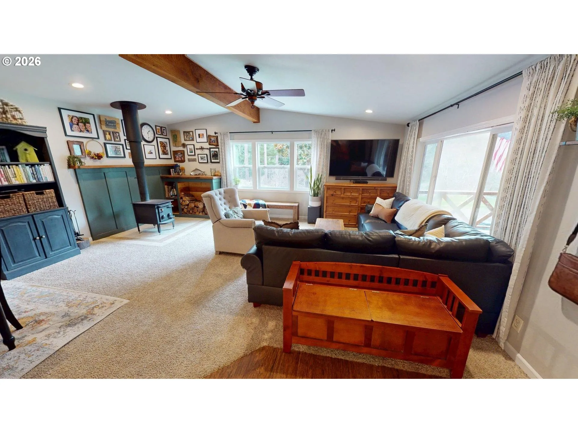 Living Room-Ceiling Fan
