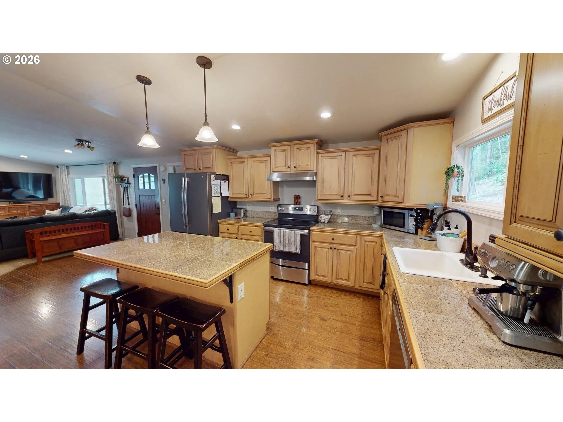 Kitchen-Island