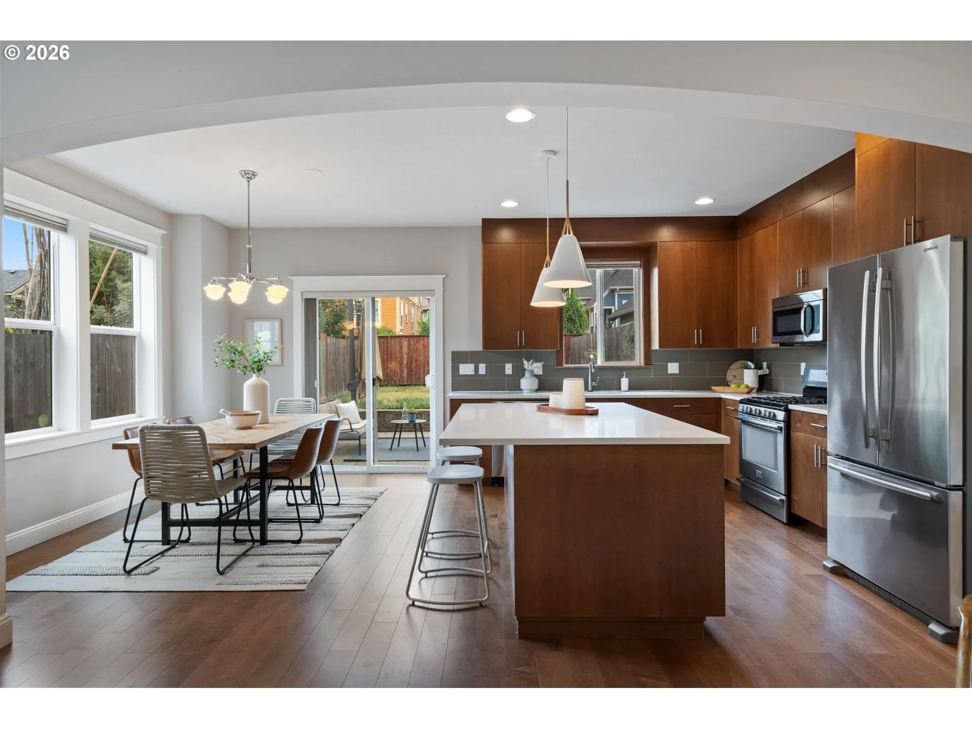 Kitchen-Eating Area