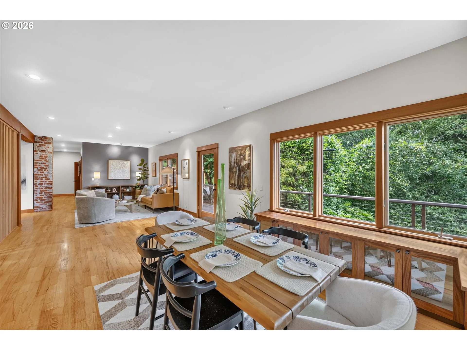 Dining Room-Built-In Cabinets