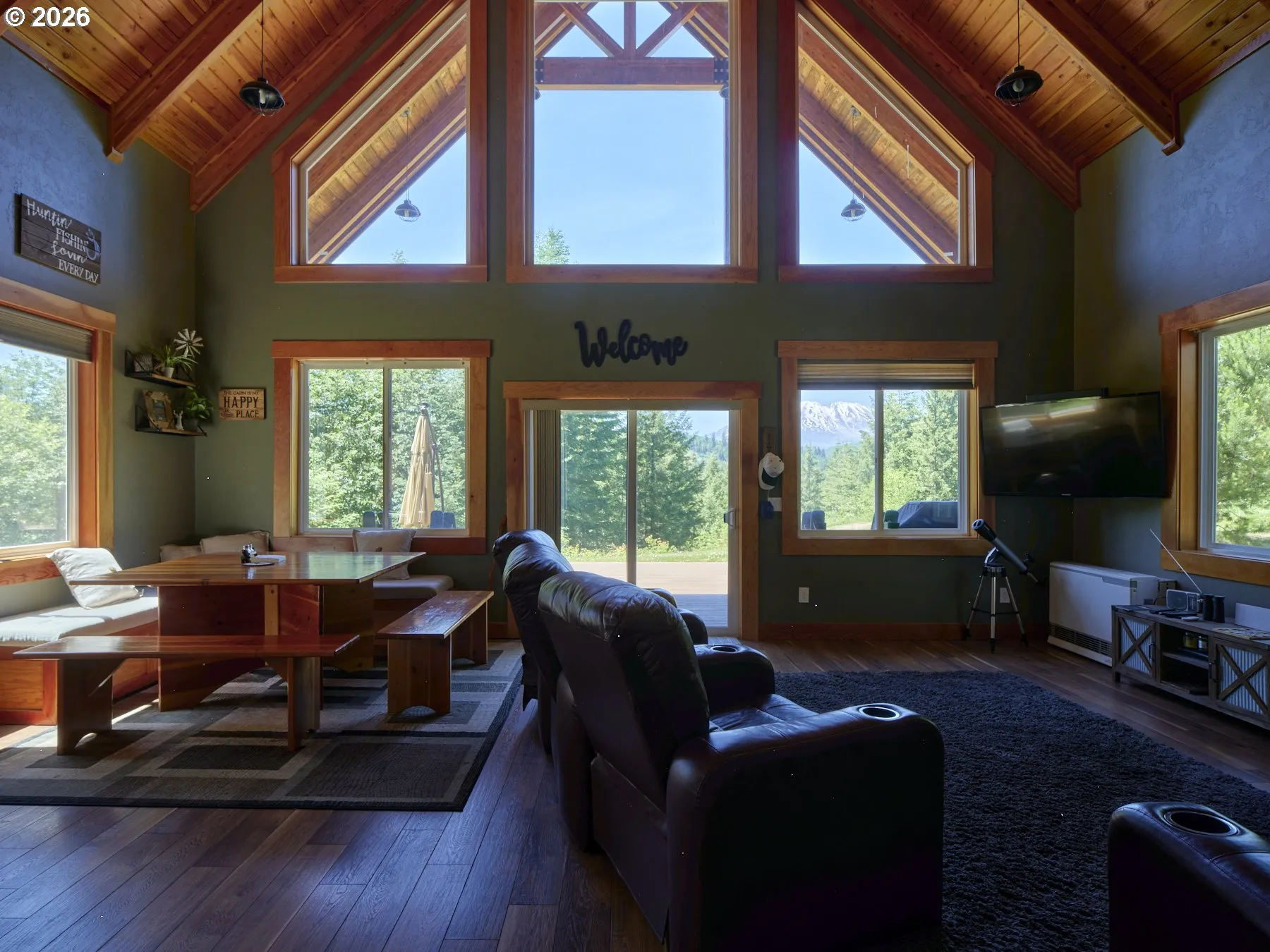 Living Room/Dining Room