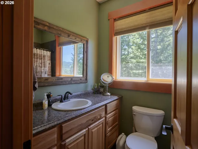 Primary Bedroom-Attached Bathroom