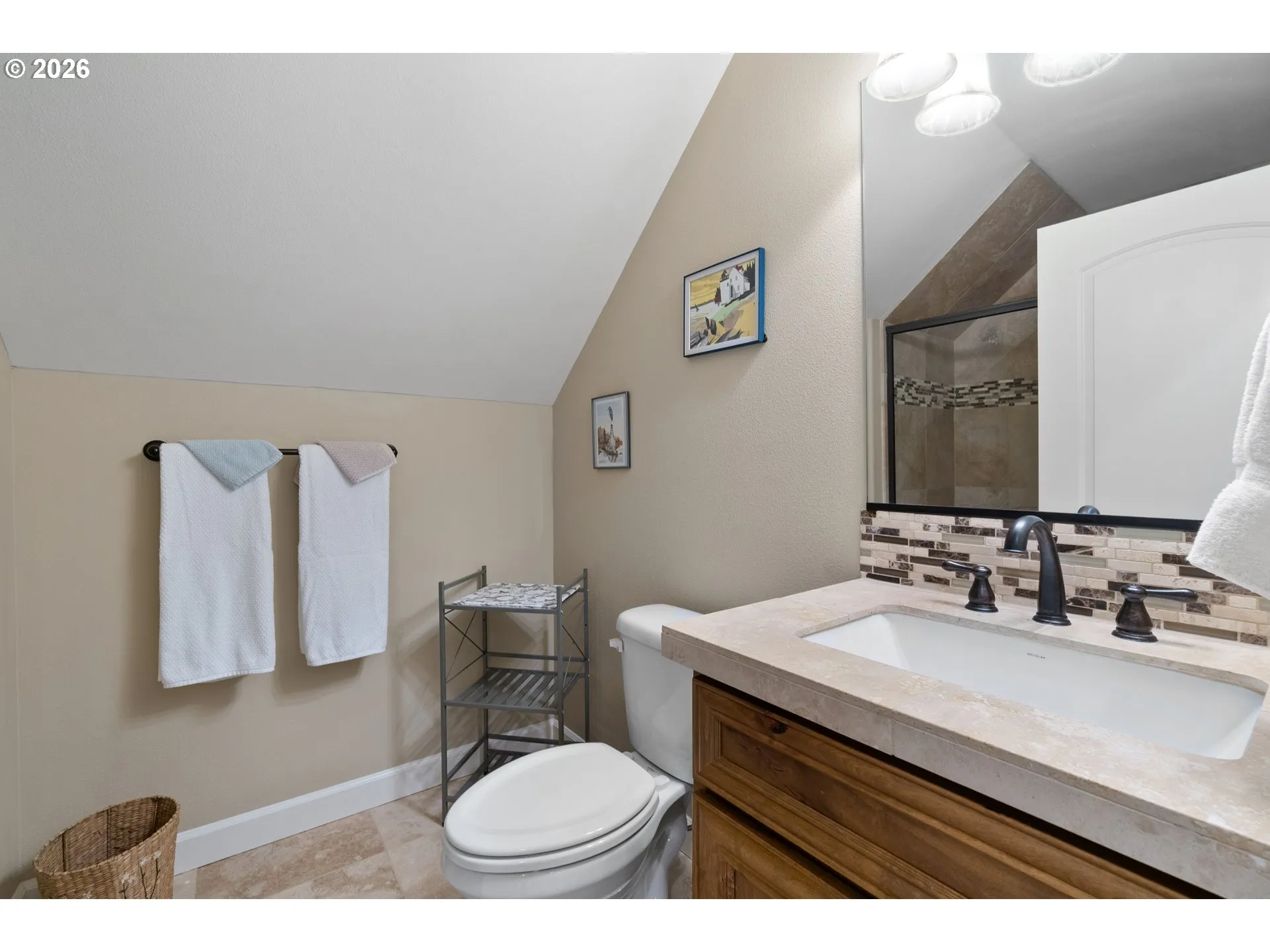 Bathroom-Upper