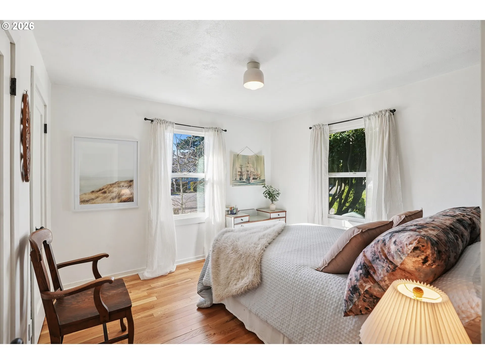 Bedroom, Primary