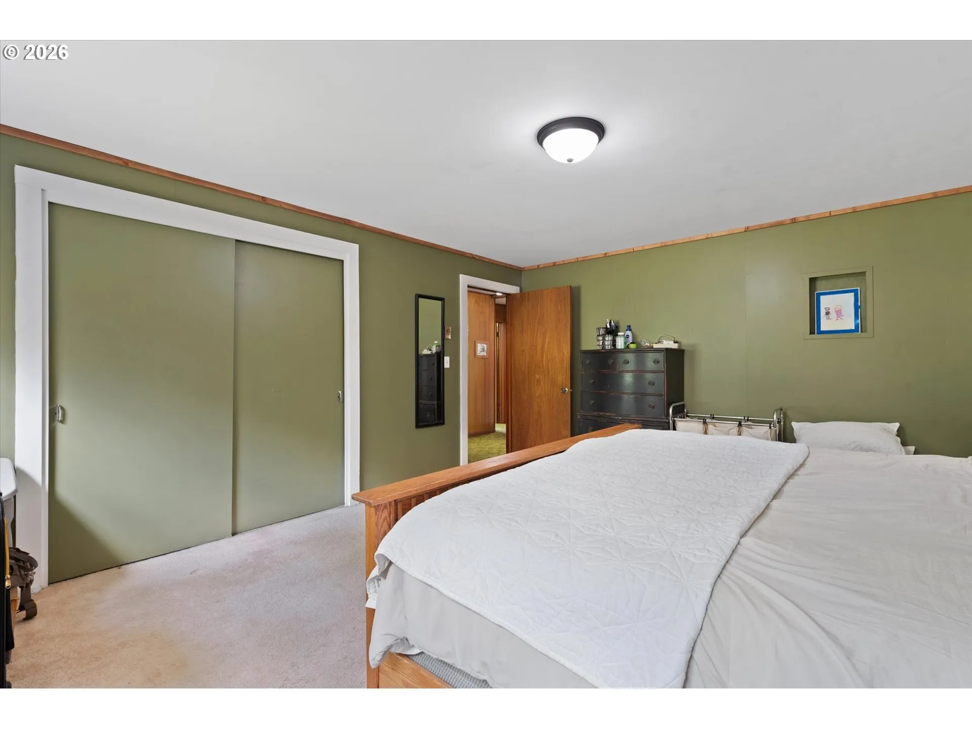 Bedroom, Primary