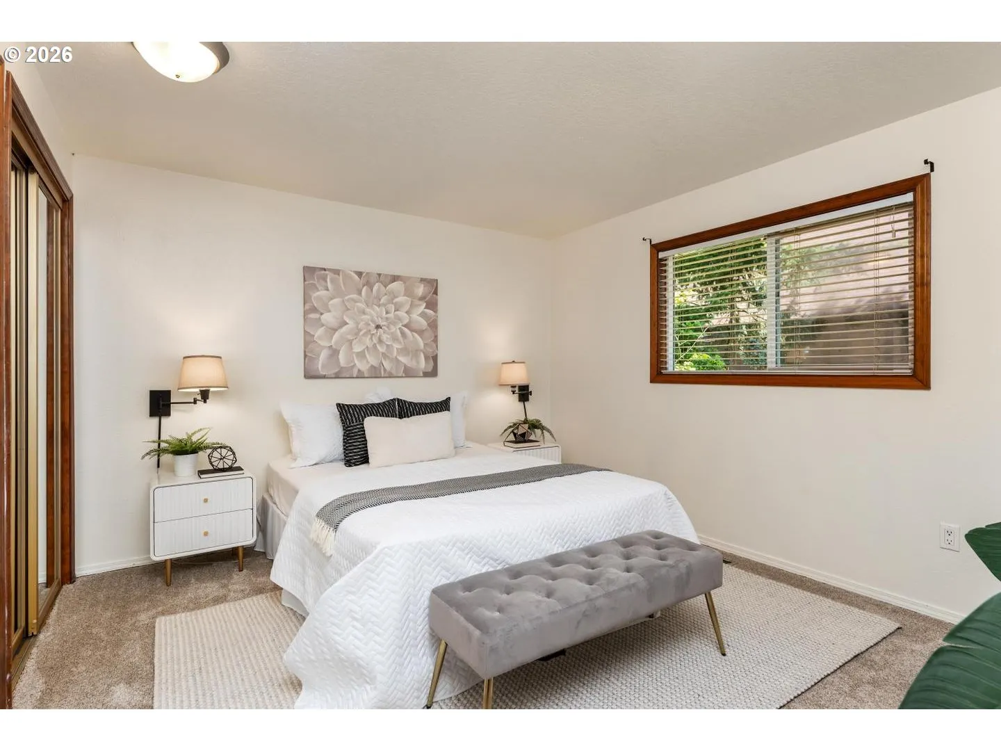Bedroom, Primary
