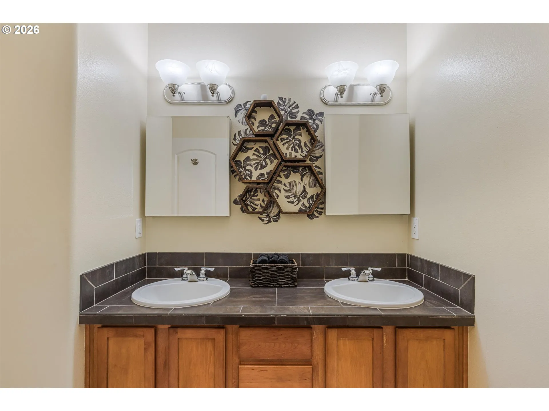 En Suite Bathroom-Upper
